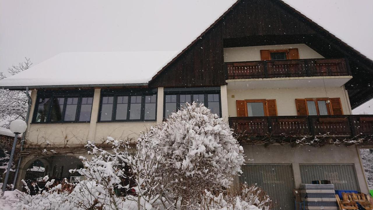 Gaestehaus Der Gamser Winzerstube Bad Gams Exterior foto